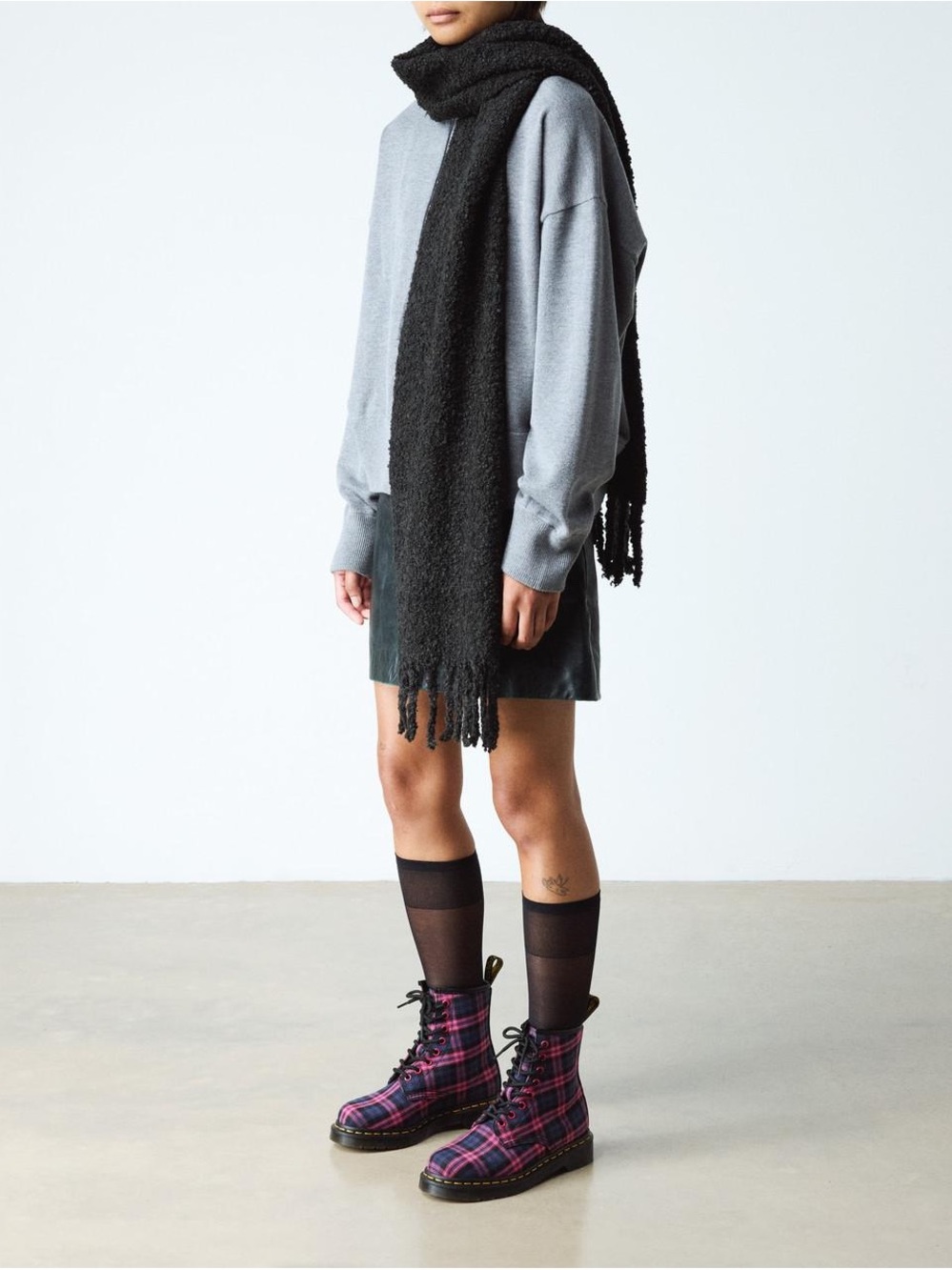 Dr. Martens 1460 TARTAN Lace Up Boots - Picture 2 of 12